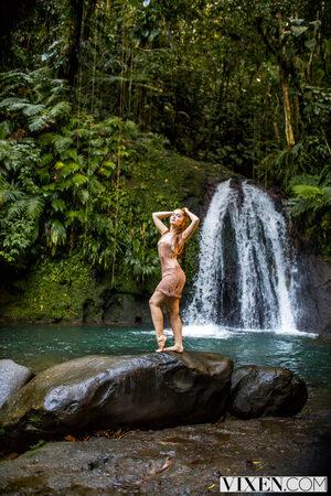 Original 2000 px/ 3000 px