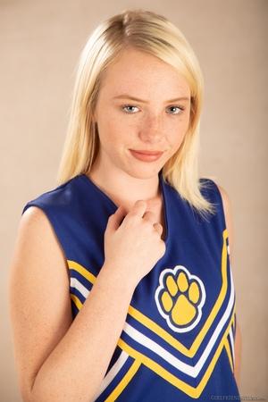 Original 1280 px/ 1920 px