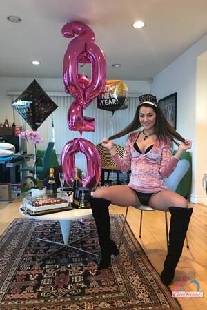 Original 2000 px/ 3000 px