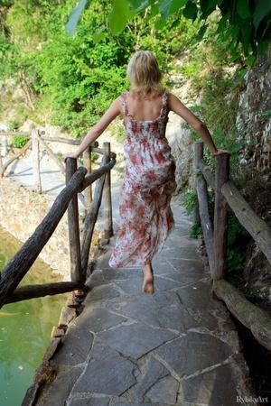 Original 1365 px/ 2048 px