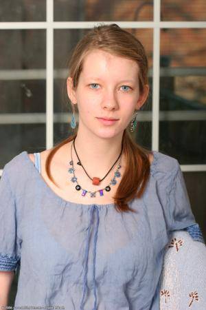 Original 682 px/ 1024 px