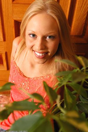 Original 680 px/ 1024 px