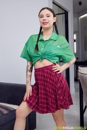 Original 2333 px/ 3500 px