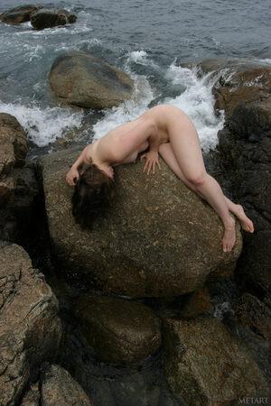 Original 2048 px/ 3072 px