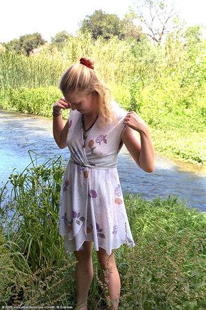 Original 682 px/ 1024 px