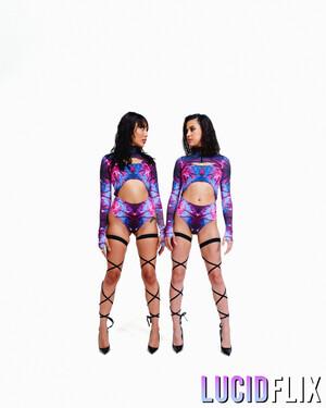 Original 2400 px/ 3000 px