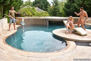 Original 1600 px/ 1067 px