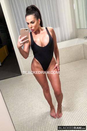 Original 2000 px/ 3000 px