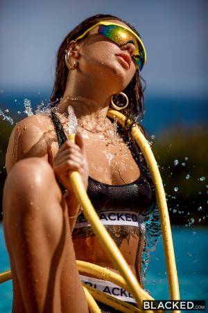 Original 2000 px/ 3000 px