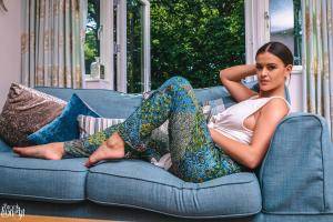 Original 4500 px/ 3000 px