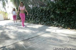 Original 900 px/ 600 px