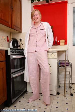 Original 682 px/ 1024 px