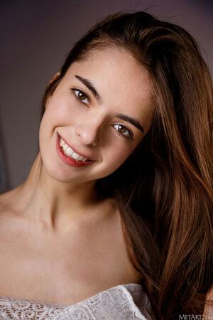 Original 3200 px/ 4800 px