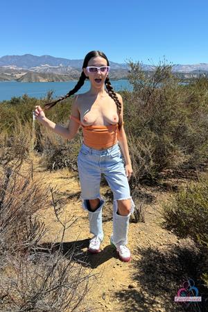 Original 2000 px/ 3000 px