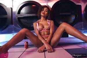 Original 2999 px/ 2000 px