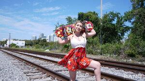 Original 2600 px/ 1462 px