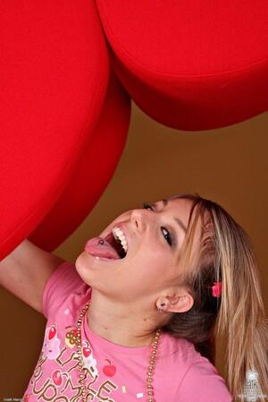 Original 1068 px/ 1600 px