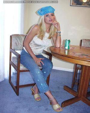 Original 546 px/ 683 px