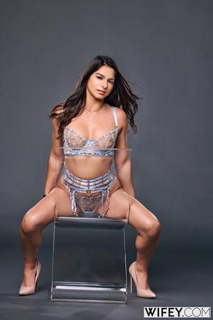 Original 2000 px/ 2999 px