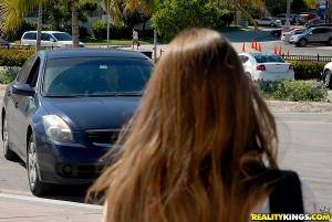 Original 900 px/ 603 px