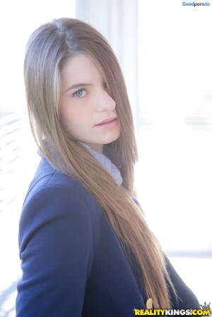 Original 854 px/ 1280 px