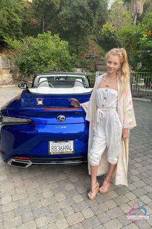 Original 2000 px/ 3000 px