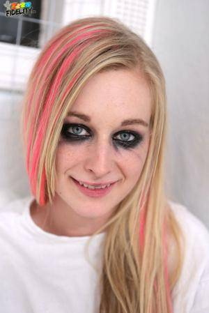 Original 854 px/ 1280 px