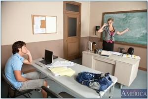 Original 850 px/ 571 px