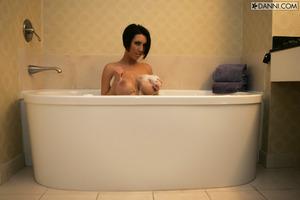 Original 1728 px/ 1152 px