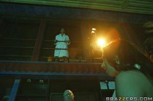 Original 900 px/ 599 px