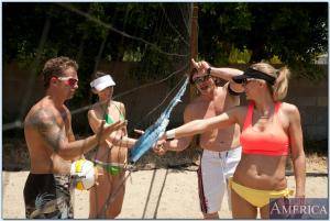 Original 850 px/ 571 px