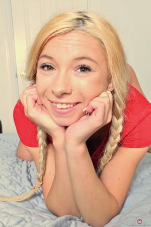 Original 3200 px/ 4800 px