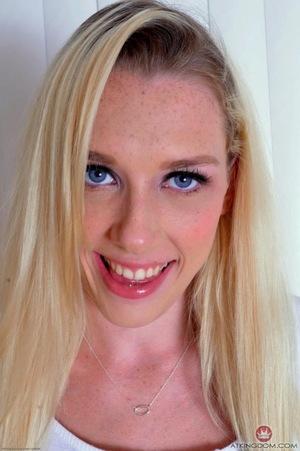 Original 681 px/ 1024 px