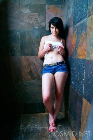 Original 1067 px/ 1600 px