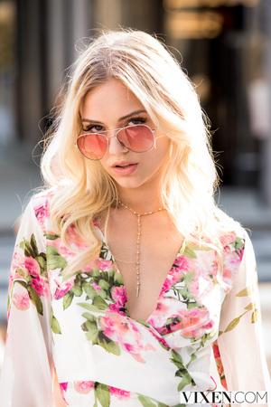 Original 2000 px/ 3000 px