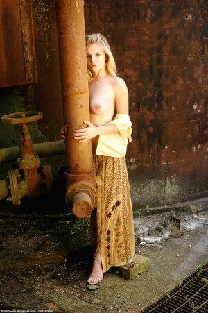 Original 1021 px/ 1536 px