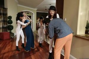 Original 1600 px/ 1065 px