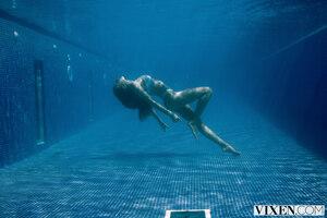 Original 3000 px/ 2000 px