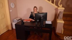 Original 4000 px/ 2248 px