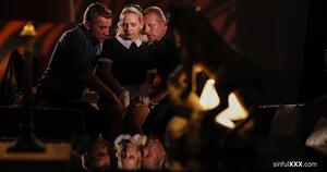 Original 5000 px/ 2637 px