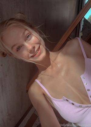 Original 2201 px/ 3081 px