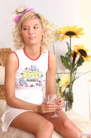 Original 1360 px/ 2048 px