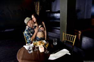 Original 2499 px/ 1663 px