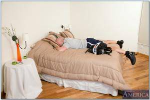 Original 850 px/ 571 px