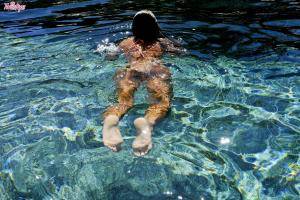 Original 3000 px/ 2001 px