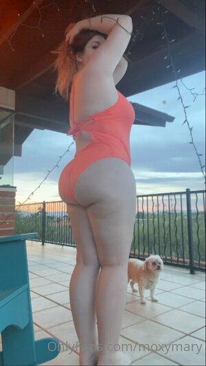 Original 525 px/ 932 px