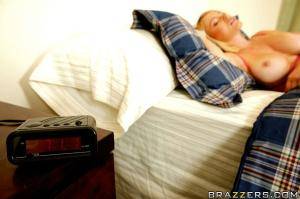 Original 900 px/ 599 px