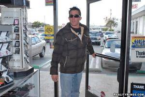 Original 900 px/ 602 px