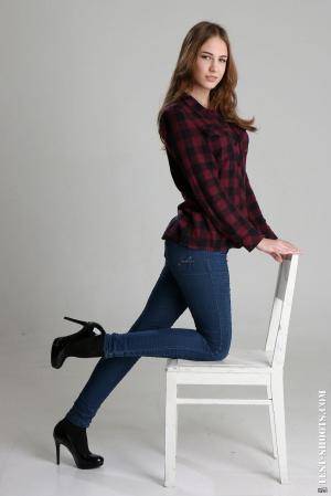 Original 854 px/ 1280 px