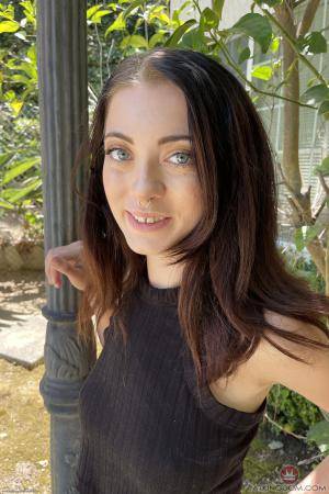 Original 2000 px/ 3000 px